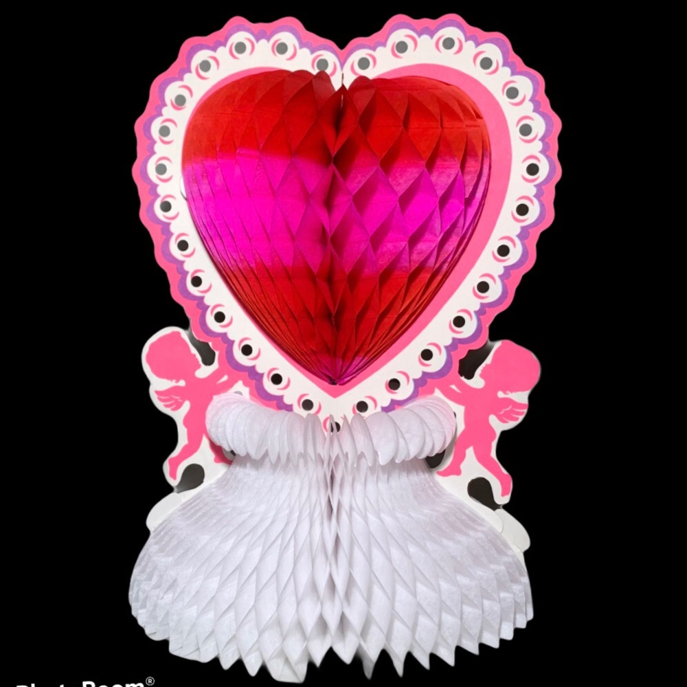 Vintage Valentine Tissue Honeycomb Centrepiece